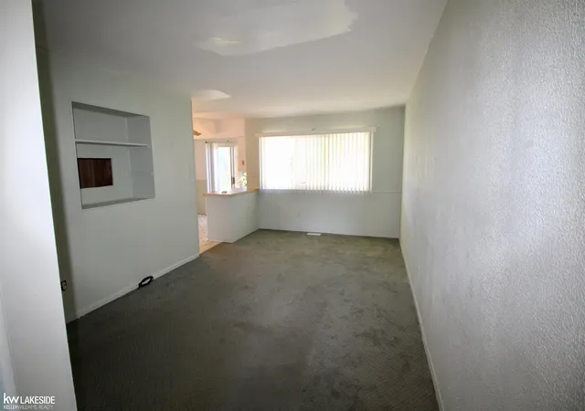 Photo 3 of Sale Pending at 263 Carlson St, Mount Clemens, MI 48043 | MLS# 50220114 | Listing updated on 2026-10-10