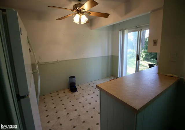 Photo 3 of Sale Pending at 263 Carlson St, Mount Clemens, MI 48043 | MLS# 50220114 | Listing updated on 2026-10-10