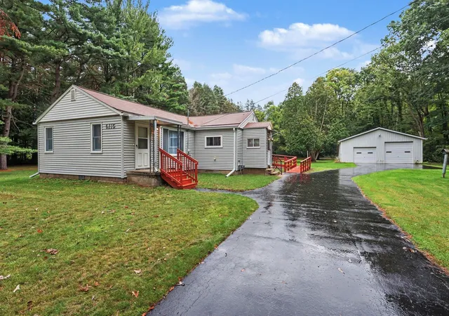 Photo 1 of Sale Pending at 6115 Dorwood Rd, Saginaw, MI 48601 | MLS# 50221341 | Listing updated on 2026-09-23