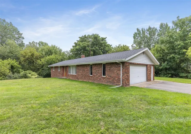 Photo 3 of Single family home for sale at 5978 Watson Rd, Eau Claire, MI 49111 | MLS# 70555254 | Listing updated on 2026-09-15
