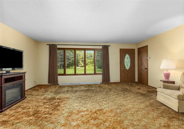 Photo 4 of Single family home for sale at 5978 Watson Rd, Eau Claire, MI 49111 | MLS# 70555254 | Listing updated on 2026-09-15