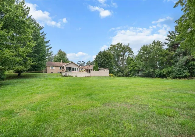 Photo 3 of Sale Pending at 310 Kinney Ave, Grand Rapids, MI 49534 | MLS# 70556403 | Listing updated on 2026-09-10