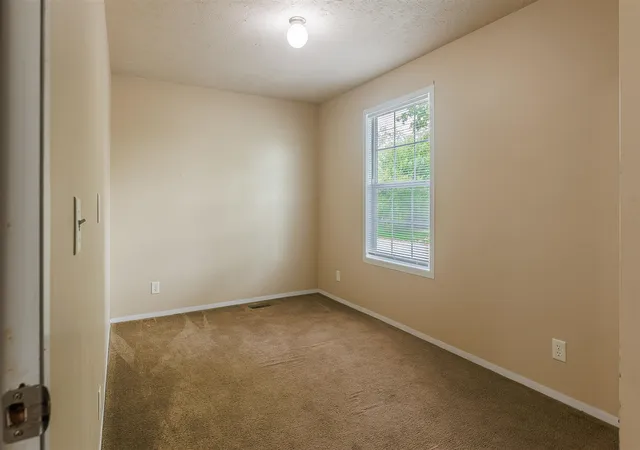 Photo 1 of Sale Pending at 3907 Vail Ave, Grand Rapids, MI 49544 | MLS# 70551404 | Listing updated on 2026-10-05