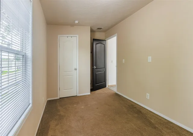 Photo 2 of Sale Pending at 3907 Vail Ave, Grand Rapids, MI 49544 | MLS# 70551404 | Listing updated on 2026-10-05