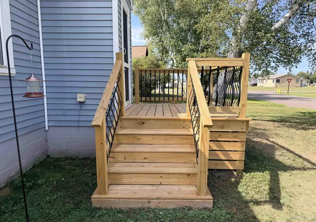 Photo 3 of Single family home for sale at 683 Cedar St, Ishpeming, MI 49849 | MLS# 50220753 | Listing updated on 2026-10-02