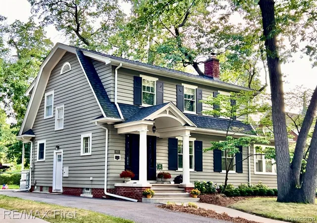 Photo 1 of Single family home for sale at 657 W Drayton St, Ferndale, MI 48220 2749 | MLS# 61025406 | Listing updated on 2026-09-13