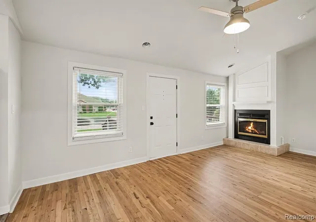 Photo 4 of Single family home for sale at 30052 Schoenherr Rd, Warren, MI 48088 3125 | MLS# 61015336 | Listing updated on 2026-09-22