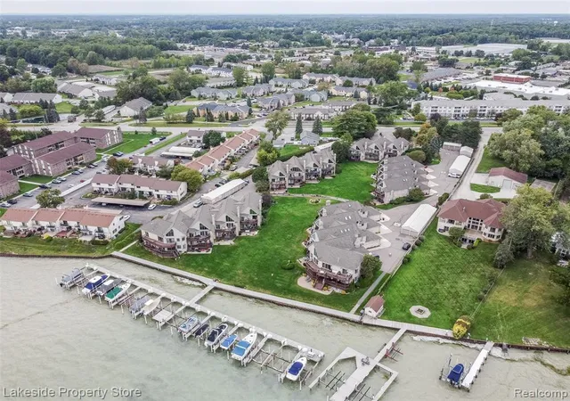 Photo 3 of Condo for sale at 50739 Harbour View Dr, New Baltimore, MI 48047 | MLS# 61030884 | Listing updated on 2026-10-18