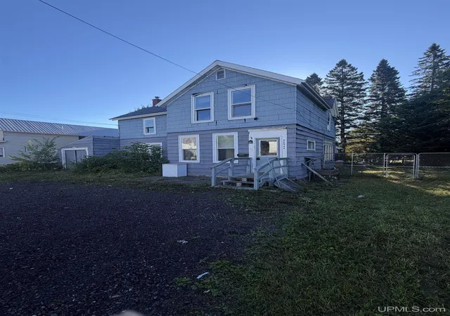 Photo 3 of Single family home for sale at 56944 Rockland St, Calumet, MI 49913 | MLS# 50220986 | Listing updated on 2026-09-22