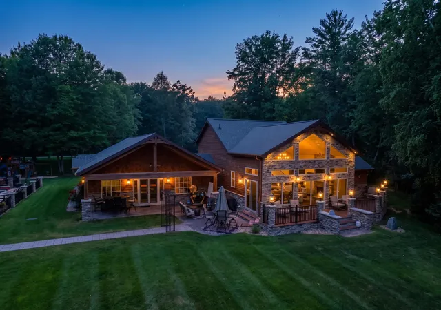 Photo 2 of Single family home for sale at 4074 Pineway Dr, Gladwin, MI 48624 | MLS# 50221104 | Listing updated on 2026-09-10