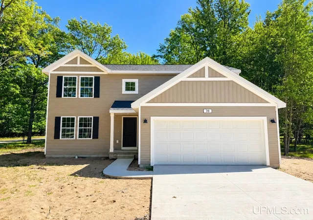 Single family home for sale at 519 S 32nd Street, Escanaba, MI 49829 | MLS# 50221569