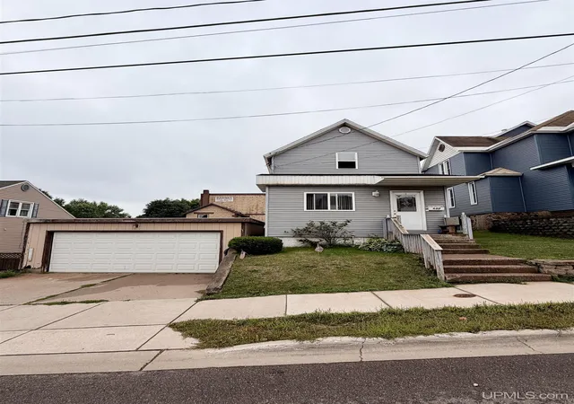 Photo 1 of Single family home for sale at 402 E Empire St, Ishpeming, MI 49849 | MLS# 50220780 | Listing updated on 2026-09-10