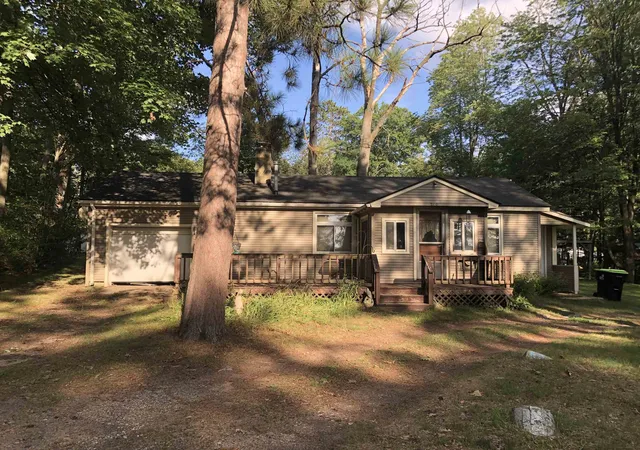 Photo 3 of Single family home for sale at 210 Silver Lake Dr, Lake, MI 48632 | MLS# 50220612 | Listing updated on 2026-09-02