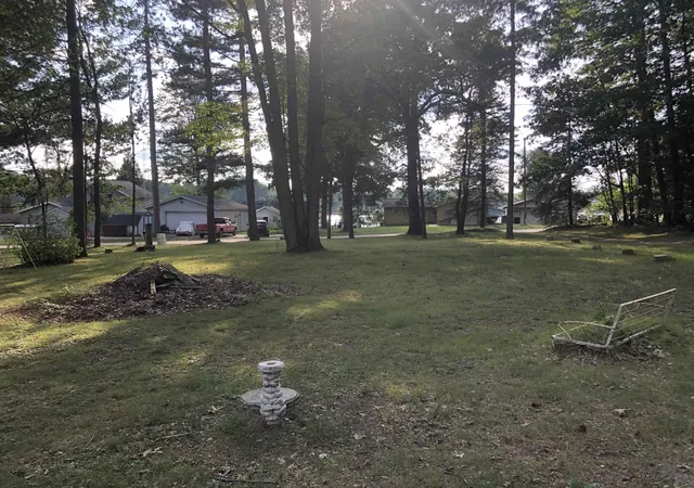 Photo 3 of Single family home for sale at 210 Silver Lake Dr, Lake, MI 48632 | MLS# 50220612 | Listing updated on 2026-09-02