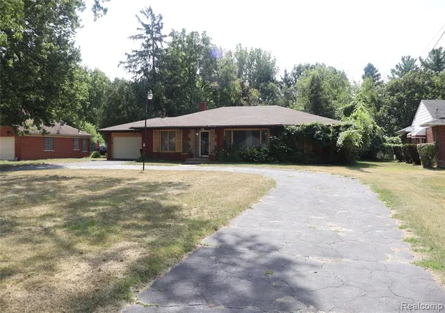 Photo 1 of Single family home for sale at 23521 Lee Baker Dr, Southfield, MI 48075 3360 | MLS# 61001230 | Listing updated on 2026-09-13
