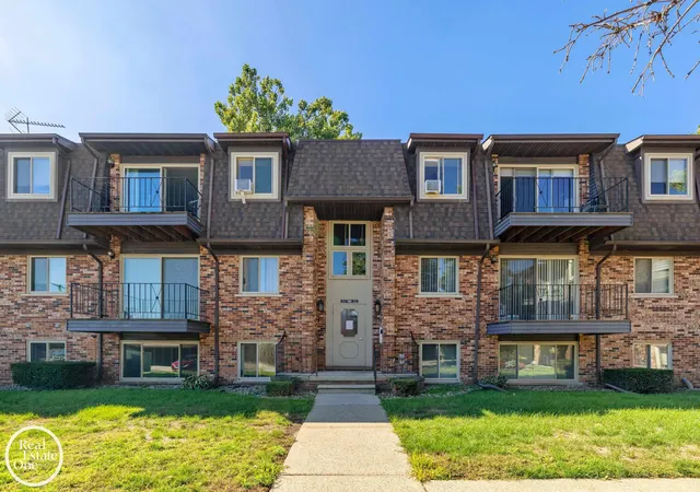 Photo 1 of Condo for sale at 313 Riviera Dr #67, Saint Clair Shores, MI 48080 | MLS# 50221976 | Listing updated on 2026-09-16