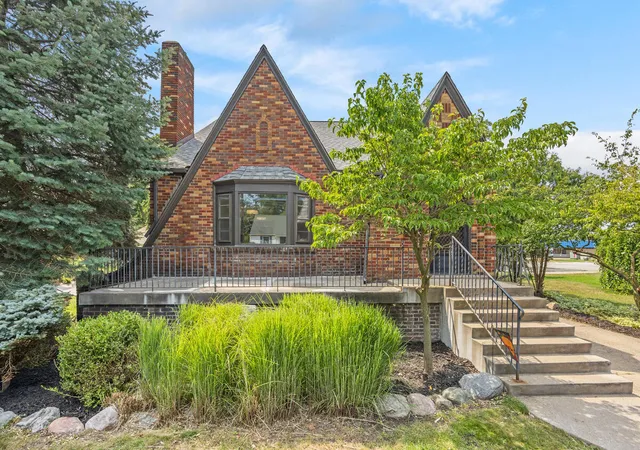 Photo 1 of Single family home for sale at 349 Baynton Ave, Grand Rapids, MI 49503 | MLS# 70556496 | Listing updated on 2026-09-15