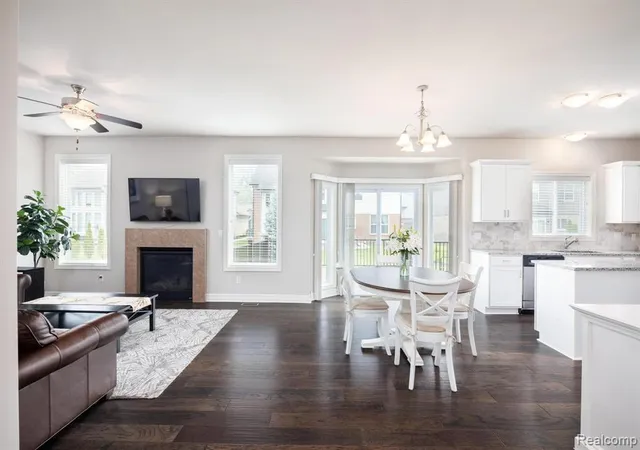 Photo 2 of Single family home for sale at 3534 Birchmount Dr, Troy, MI 48083 1075 | MLS# 61013188 | Listing updated on 2026-09-13
