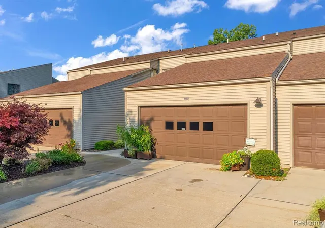 Photo 3 of Condo for sale at 7214 2nd Street, Lakeport, MI 48059 1903 | MLS# 61033882 | Listing updated on 2026-09-28