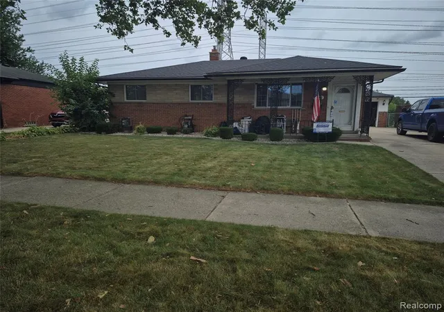 Photo 1 of Sale Pending at 30541 Iroquois Dr, Warren, MI 48088 | MLS# 61019294 | Listing updated on 2026-10-16