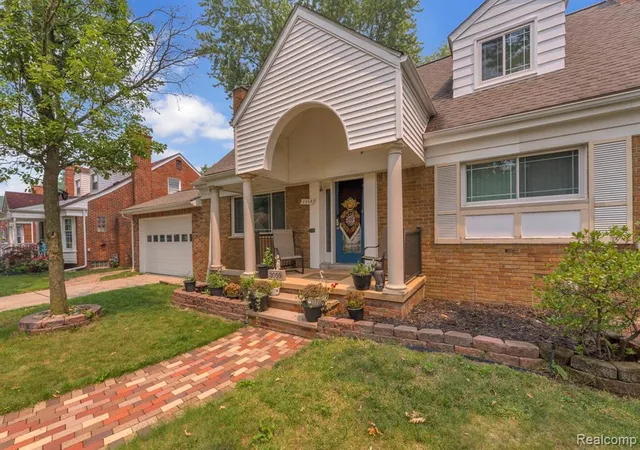 Photo 3 of Single family home for sale at 3059 Syracuse St, Dearborn, MI 48124 3303 | MLS# 61024907 | Listing updated on 2026-09-10