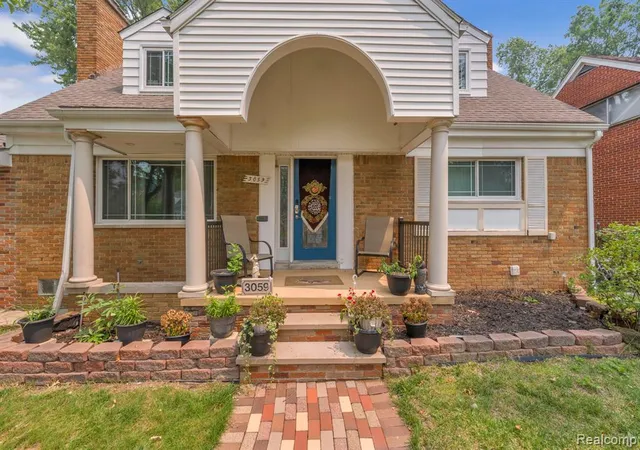 Photo 3 of Single family home for sale at 3059 Syracuse St, Dearborn, MI 48124 3303 | MLS# 61024907 | Listing updated on 2026-09-10