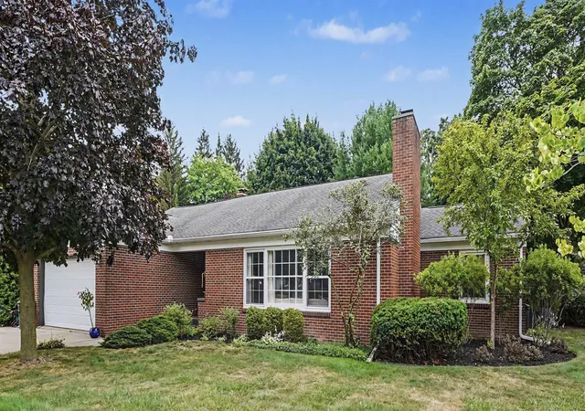 Photo 2 of Single family home for sale at 2220 Mckinley Ave St, Bay City, MI 48708 | MLS# 50216044 | Listing updated on 2026-10-22