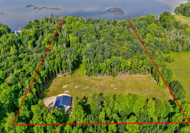 Land for sale at 9887 Kk Rd, Rapid River, MI 49878 | MLS# 50218209