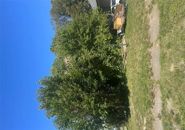 Photo 1 of Single family home for sale at 2302 Mallery St, Flint, MI 48504 3191 | MLS# 60949453 | Listing updated on 2026-09-10