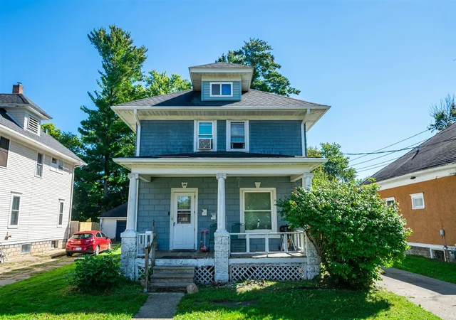 Photo 1 of Sale Pending at 39 E Avenue, Battle Creek, MI 49017 | MLS# 70560391 | Listing updated on 2026-10-03