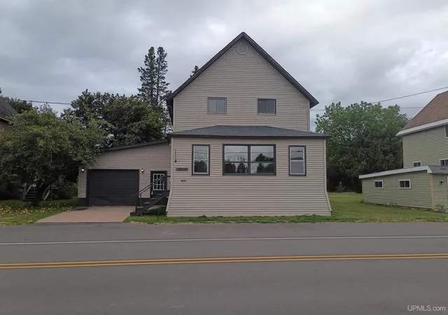 Photo 1 of Single family home for sale at 25880 Elm Rd, Calumet, MI 49913 | MLS# 50221991 | Listing updated on 2026-10-23