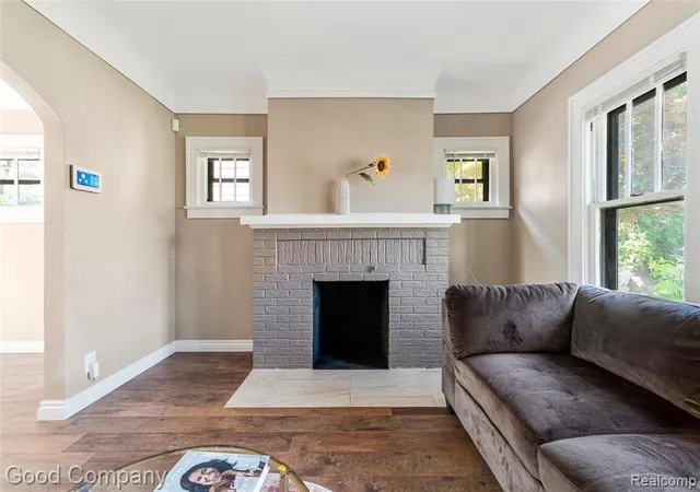 Photo 3 of Sale Pending at 14835 Penrod St, Detroit, MI 48223 2334 | MLS# 61011568 | Listing updated on 2026-10-12