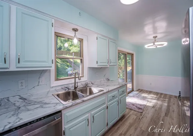 Photo 3 of Single family home for sale at 960 Walcott St, Wyoming, MI 49509 | MLS# 70561669 | Listing updated on 2026-10-30