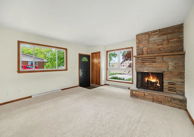 Photo 3 of Sale Pending at 1318 Eastlawn Dr, Midland, MI 48642 | MLS# 50221048 | Listing updated on 2026-09-11