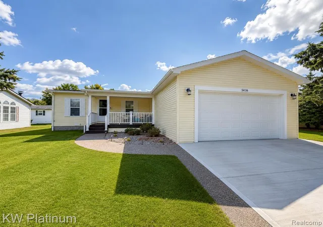 Photo 1 of Manufactured home for sale at 50136 Wedgewood Ct, Shelby Twp, MI 48315 | MLS# 61025527 | Listing updated on 2026-10-06