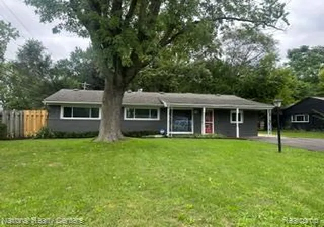 Photo 1 of Single family home for sale at 2546 N Lafay Driv Dr, West Bloomfield, MI 48324 | MLS# 61032542 | Listing updated on 2026-10-11