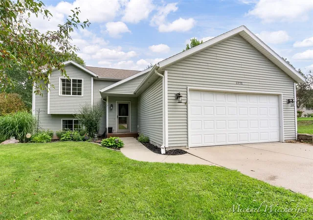 Photo 1 of Single family home for sale at 6998 Riverwood Dr, Belding, MI 48809 | MLS# 70553545 | Listing updated on 2026-09-16
