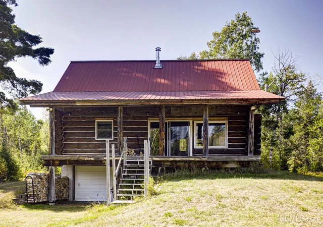 Photo 4 of Single family home for sale at 210 Pond Rd, Iron River, MI 49935 | MLS# 50220647 | Listing updated on 2026-10-06
