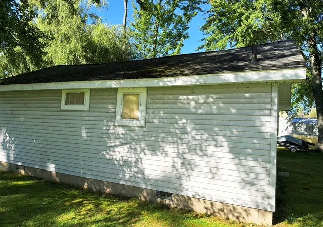Photo 3 of Single family home for sale at 12352 E Houghton Lake Dr, Houghton Lake, MI 48629 | MLS# 70562522 | Listing updated on 2026-10-09