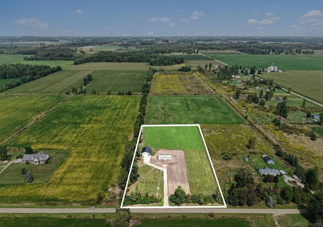 Photo 1 of Sale Pending at 16106 Turner Rd, Imlay City, MI 48444 | MLS# 50220764 | Listing updated on 2026-09-14