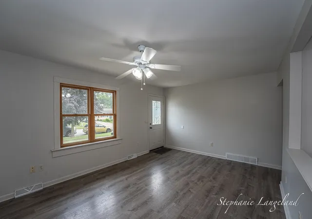 Photo 3 of Single family home for sale at 276 Homer Ln, Coopersville, MI 49404 | MLS# 70555258 | Listing updated on 2026-09-13