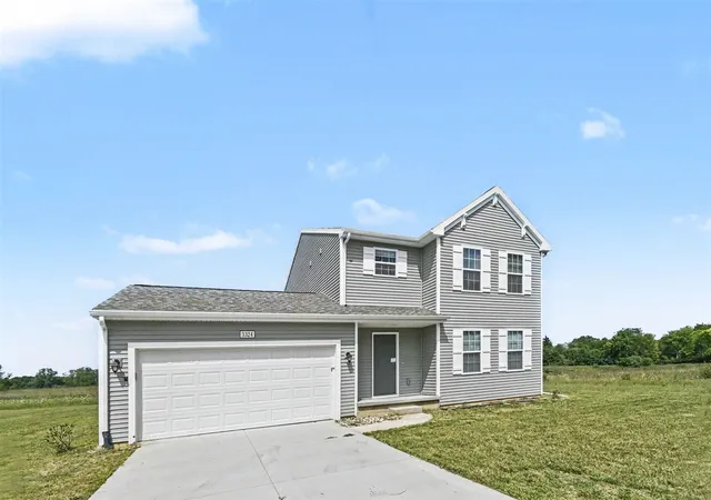 Photo 3 of Single family home for sale at 3324 Sutton Rd, Adrian, MI 49221 | MLS# 70554113 | Listing updated on 2026-09-02