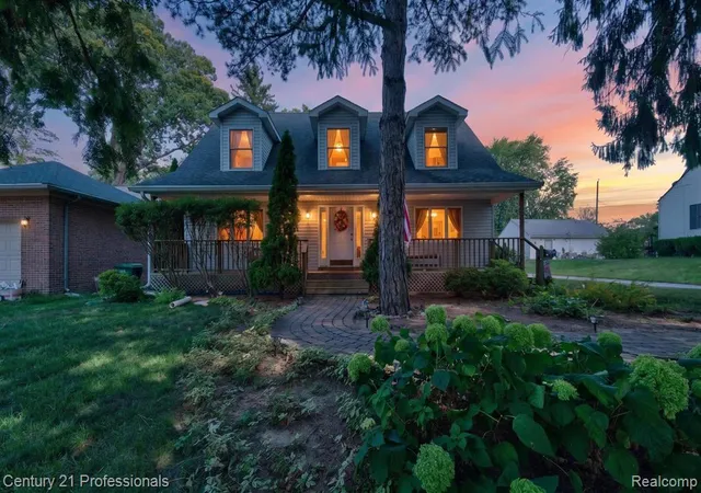 Photo 1 of Sale Pending at 32120 Leona St, Garden City, MI 48135 1206 | MLS# 61024535 | Listing updated on 2026-09-07