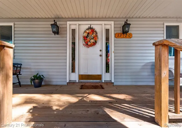 Photo 3 of Sale Pending at 32120 Leona St, Garden City, MI 48135 1206 | MLS# 61024535 | Listing updated on 2026-09-07