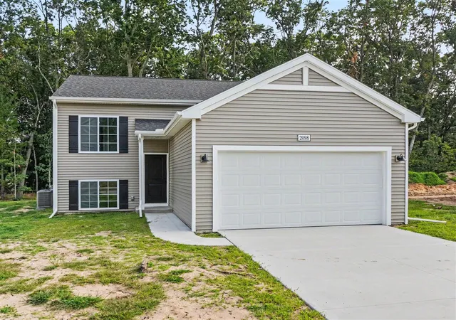 Photo 1 of Single family home for sale at 2098 Kristin Ct, Muskegon, MI 49442 | MLS# 70555691 | Listing updated on 2026-09-11