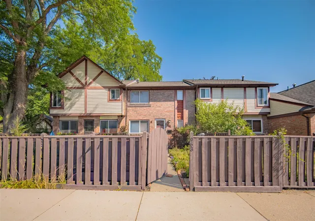 Photo 2 of Condo for sale at 963 Terrace Ln, Ypsilanti, MI 48198 | MLS# 70550306 | Listing updated on 2026-09-08