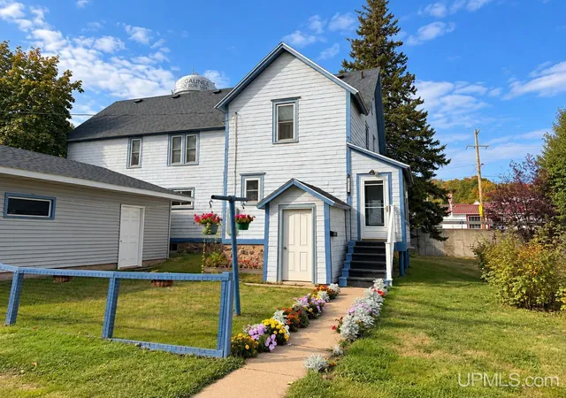 Single family home for sale at 101 E Arch St, Negaunee, MI 49866 | MLS# 50223235 | Listing updated on 2026-10-21