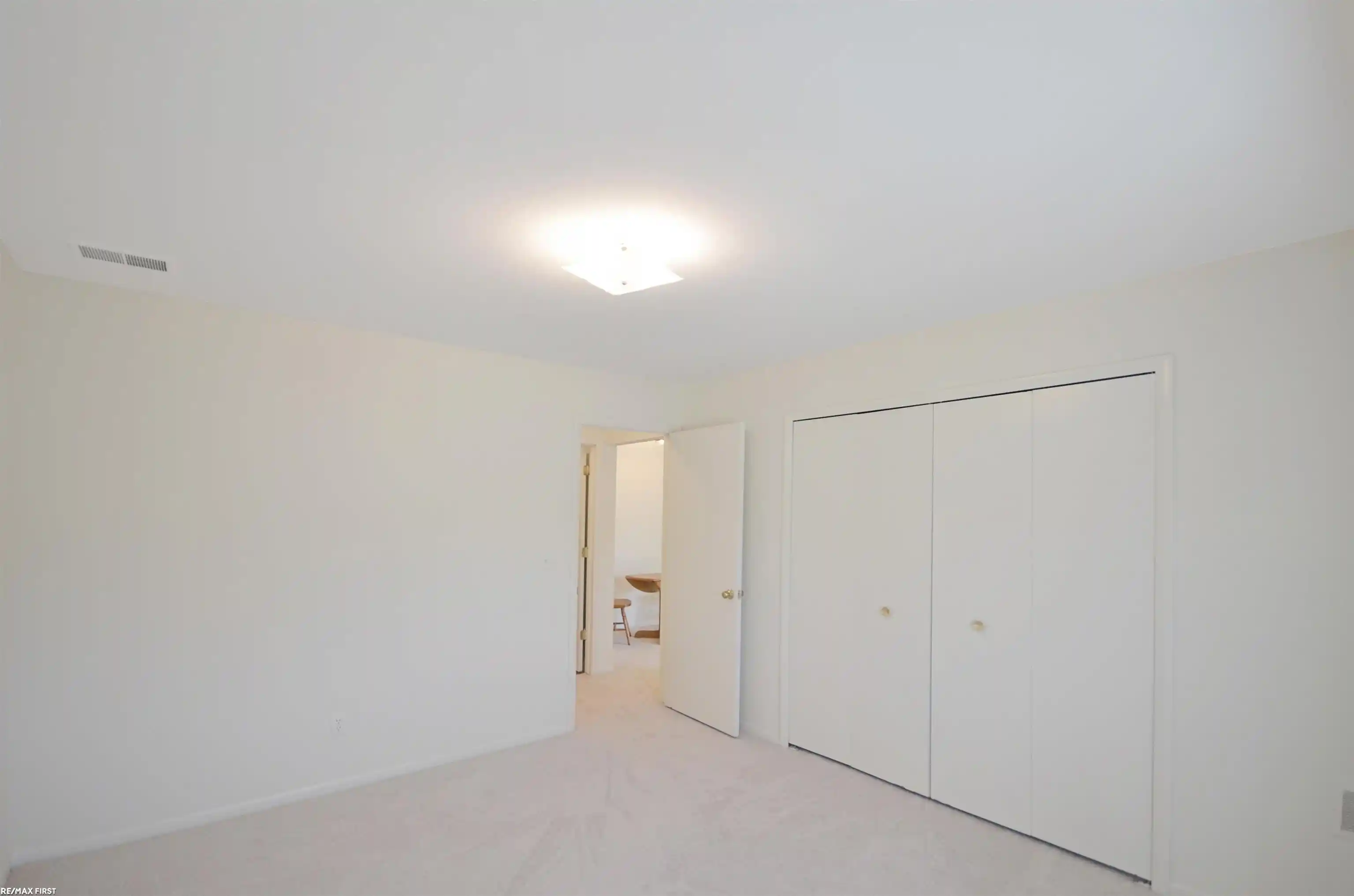 Listing Photo 11 - Condo for sale in 43298 Mound Rd located at 43298 Mound Rd, Sterling Heights, MI 48314 - Unit #40