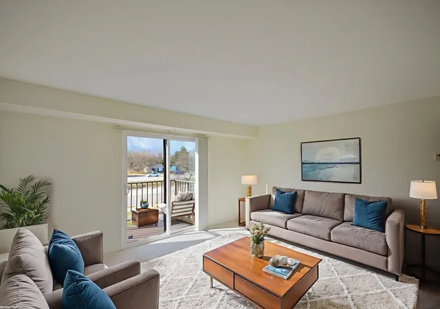 Listing Photo 4 - Condo for sale in building located at 43298 Mound Rd, Sterling Heights, MI 48314 - Unit #40
