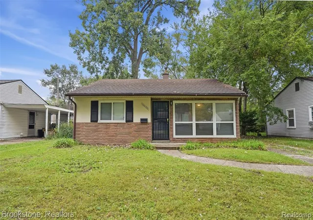 Photo 1 of Single family home for sale at 10400 Saratoga St, Oak Park, MI 48237 | MLS# 61032561 | Listing updated on 2026-09-23
